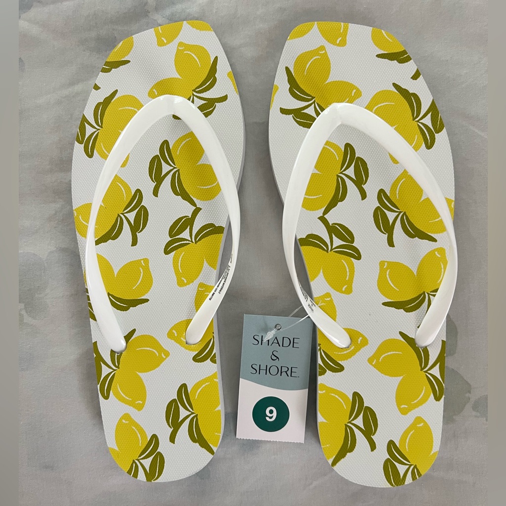 Shade & Shore Yellow Floral Sandals